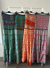 Cargar imagen en el visor de la galería, Vestidos Indios