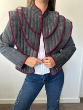 Cargar imagen en el visor de la galería, Chaqueta Pana Acolchada
