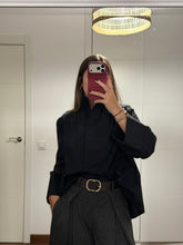 Cargar imagen en el visor de la galería, Blusa Cuello Subido
