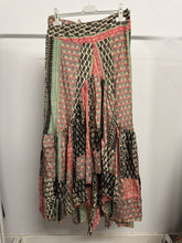 Cargar imagen en el visor de la galería, Falda/Vestido Indio Asimétrico
