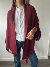 Cargar imagen en el visor de la galería, Capa Punto Flecos
