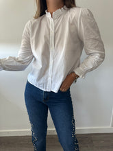 Cargar imagen en el visor de la galería, Blusa Blanca Sevilla
