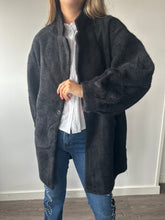 Cargar imagen en el visor de la galería, Abrigo Manga Abullonada
