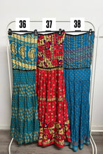 Cargar imagen en el visor de la galería, Vestidos Indios
