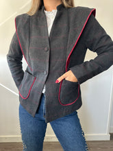 Cargar imagen en el visor de la galería, Blazer Paño Hombreras
