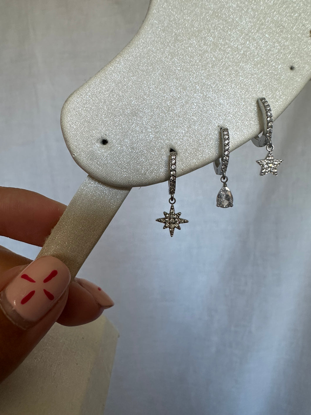 Mini Pendientes Plateados Brillo