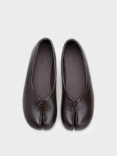 Cargar imagen en el visor de la galería, Tabi Shoes
