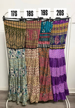 Cargar imagen en el visor de la galería, Vestidos Indios
