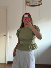 Cargar imagen en el visor de la galería, Blusa Megan
