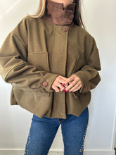 Cargar imagen en el visor de la galería, Abrigo Bomber Paño
