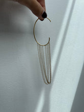 Cargar imagen en el visor de la galería, Earcuff Cascada
