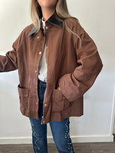 Cargar imagen en el visor de la galería, Chaqueta Oversize Cuello Polipiel
