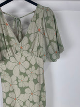 Cargar imagen en el visor de la galería, Vestido Amapola
