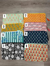 Cargar imagen en el visor de la galería, Funda iPad/ Mac 13"
