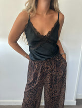 Cargar imagen en el visor de la galería, Blusa Lencera
