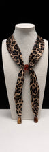 Cargar imagen en el visor de la galería, Collar Pañuelo Seda
