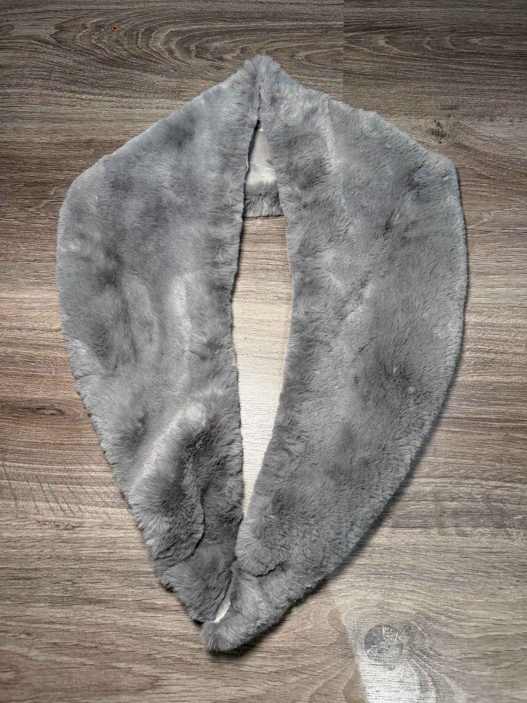 Cuello Pelo Sintético