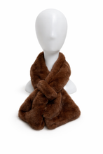 Cargar imagen en el visor de la galería, Cuello Pelo Sintético
