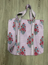 Cargar imagen en el visor de la galería, Bolso Estampado Acolchado
